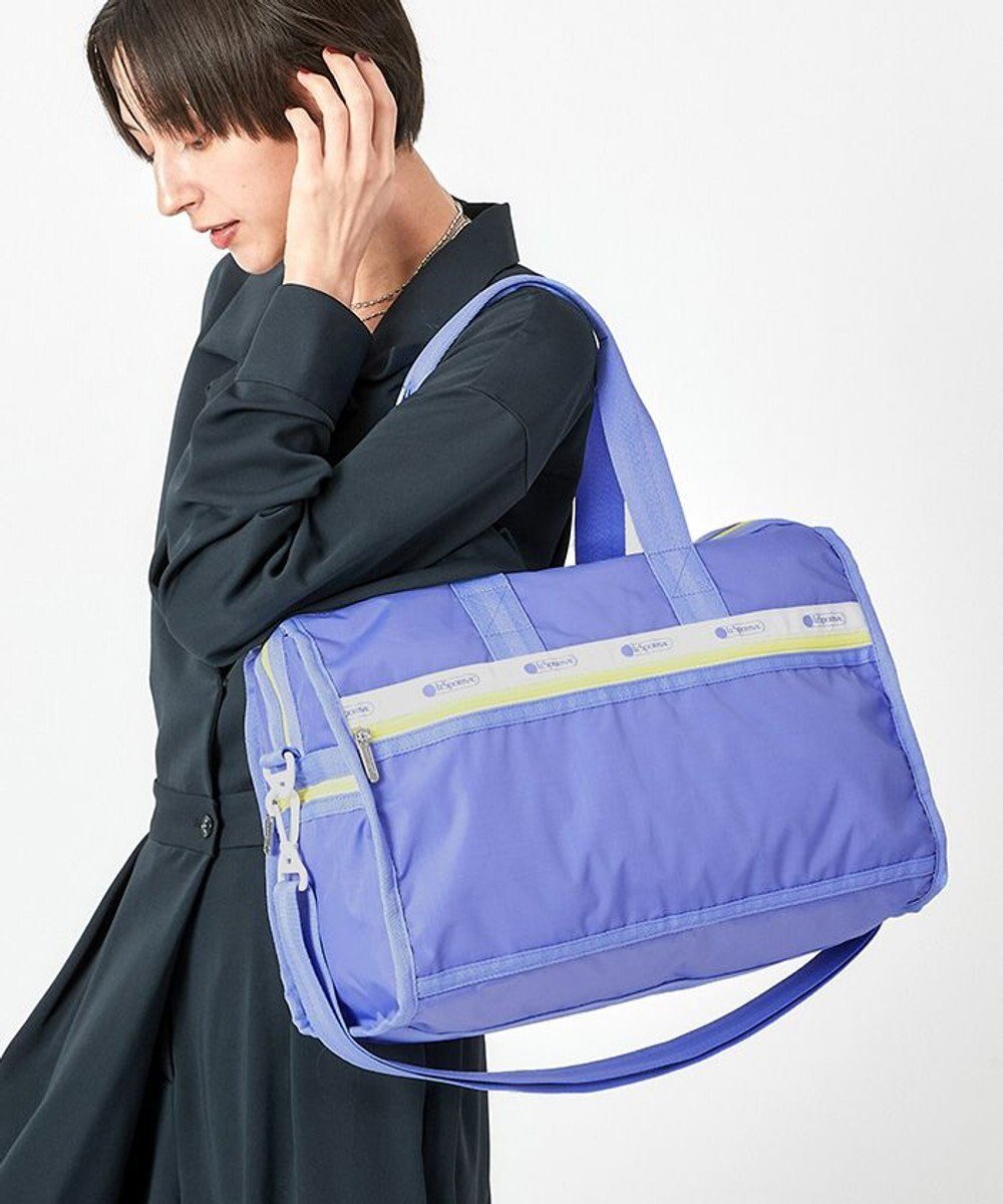 【レスポートサック/LeSportsac】のDELUXE MED WEEKENDER/ディープペリウィンクル 人気、トレンドファッション・服の通販 founy(ファニー) 　ファッション　Fashion　レディースファッション　WOMEN　アウトドア　Outdoor　イエロー　Yellow　軽量　Lightweight　スポーツ　Sports　トラベル　Travel　人気　Popularity　パープル　Purple　プリント　Print　ボストンバッグ　Boston Bag　ポケット　Pocket　無地　Plain Color　NEW・新作・新着・新入荷　New Arrivals　旅行　Travel　 other-1|ID: prp329100004216116 ipo3291000000029242322