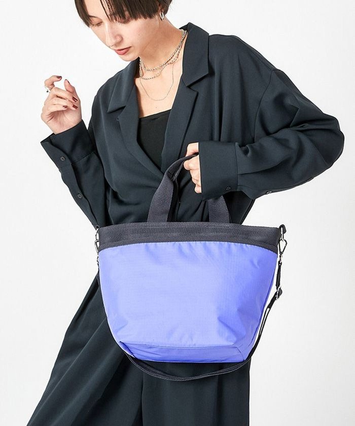 【レスポートサック/LeSportsac】のBUCKET TOTE/ペリウィンクル/ディープシー インテリア・キッズ・メンズ・レディースファッション・服の通販 founy(ファニー) https://founy.com/ ファッション Fashion レディースファッション WOMEN バッグ Bag 軽量 Lightweight 財布 Wallet トラベル Travel パープル Purple プリント Print ポケット Pocket 無地 Plain Color 旅行 Travel |ID: prp329100004216139 ipo3291000000029242368