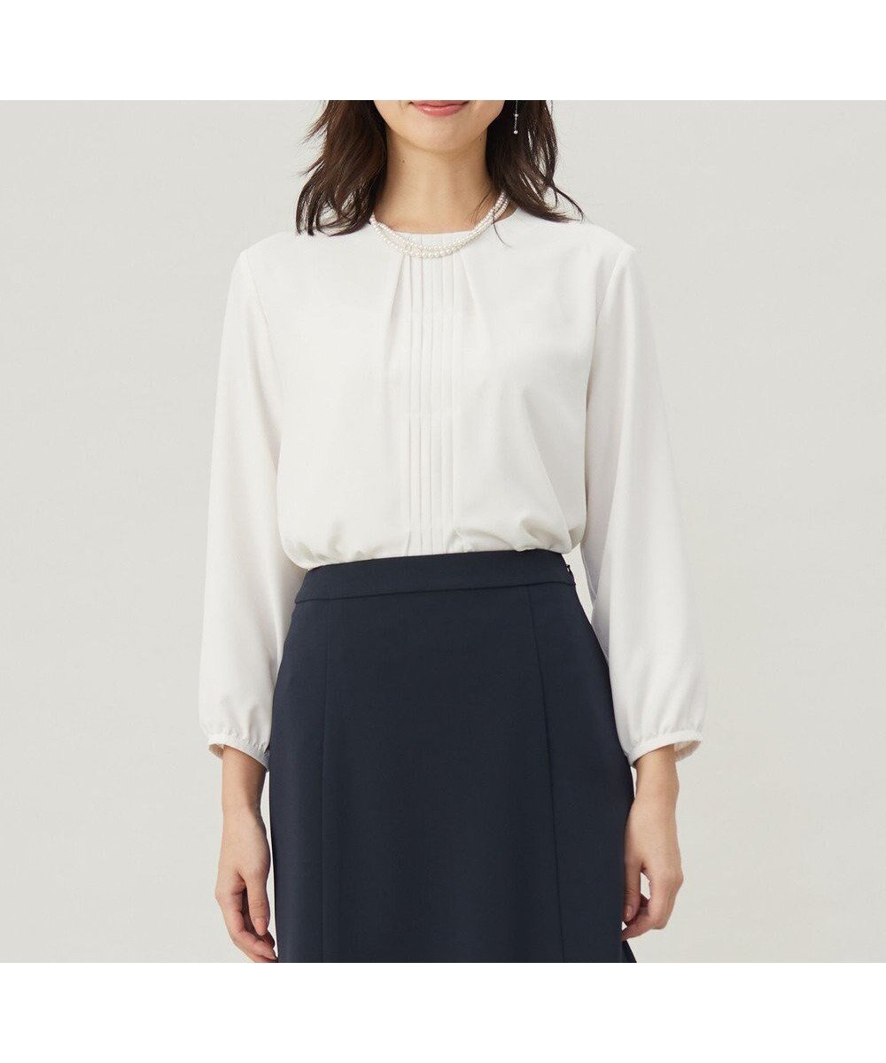 【ジェイ プレス/J.PRESS】のプリーツ タック カットソー インテリア・キッズ・メンズ・レディースファッション・服の通販 founy(ファニー) 　ファッション　Fashion　レディースファッション　Fashion for Women　トップス・カットソー　Cut & Sew Tops　シャツ・ブラウス・オフィスカジュアル　Elegant Blouses & Button-Ups　ロングTシャツ・Tシャツ　Longline T-Shirts & Tees　カットソー・ベーシックTシャツ　Cut-and-Sewn Tops / Stretch Tees & Basics　カットソー　Cut and Sewn Top　クラシック　Classic, Timeless Style　シフォン　Chiffon, Lightweight Fabric　ジャケット　Jacket, Outerwear　ストレッチ　Stretch, Stretchy Fabric　セレモニー　Ceremony　バランス　Balance, Style Balance　プリーツ　Pleats, Pleated　ボトム　Bottoms, Lower Wear　A/W・秋冬　Autumn/Winter　ビジネス 仕事 通勤　Business / Work / Commuting　ライトベージュ系|ID: prp329100004231946 ipo3291000000034230962