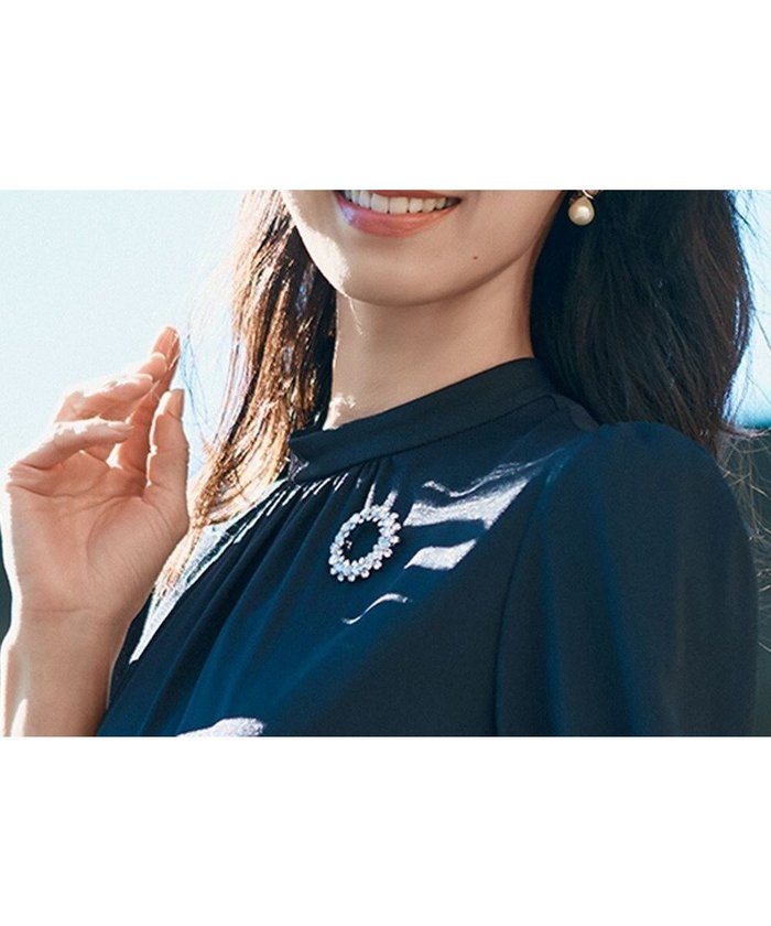 【23区/NIJYUSANKU】の【VERY3月号掲載】ビジュー サークル ブローチ インテリア・キッズ・メンズ・レディースファッション・服の通販 founy(ファニー) https://founy.com/ 雑誌掲載アイテム Magazine Picks & Fashion Features ファッション雑誌 Fashion Magazines ヴェリィ VERY ファッション Fashion レディースファッション Fashion for Women 3月号 March Issue アクセサリー Fashion Accessories ガラス Glass, Glassware サークル Circle, Round Design シンプル Simple, Minimal スクエア Square, Square Shape ストーン Stone, Gem-Like ビジュー Bijou, Jewel-like Accent ブローチ Brooch, Pin Brooch ラウンド Round, Round Neck エレガント 上品 Elegant 雑誌 Magazine, Fashion Magazine |ID: prp329100004231952 ipo3291000000034230974