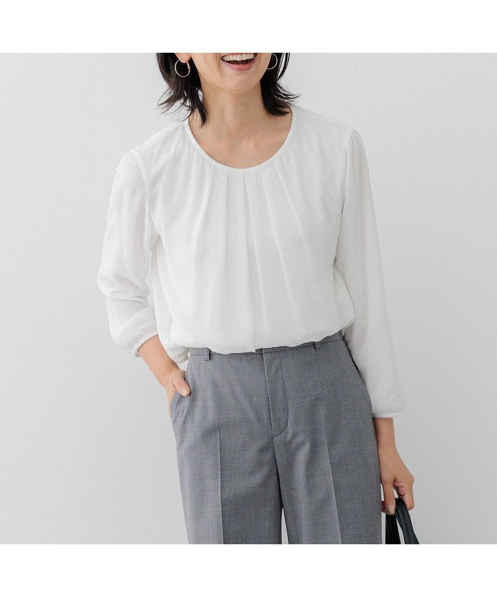 【23区/NIJYUSANKU】の【洗える】ドビードットシフォン ブラウス 人気、トレンドファッション・服の通販 founy(ファニー) 　ファッション　Fashion　レディースファッション　WOMEN　トップス・カットソー　Tops/Tshirt　シャツ/ブラウス　Shirts/Blouses　ロング / Tシャツ　T-Shirts　カットソー　Cut and Sewn　春　Spring　洗える　Washable　カットソー　Cut And Sew　サテン　Satin　シフォン　Chiffon　ジャケット　Jacket　スクエア　Square　テーラード　Tailored　トリミング　Trimming　ドット　Dot　バルーン　Balloon　モチーフ　Motif　S/S・春夏　Ss・Spring/Summer　おすすめ　Recommend　夏　Summer　セレモニー　Ceremony　ビジネス 仕事 通勤　Business　 other-1|ID: prp329100004232216 ipo3291000000031970814