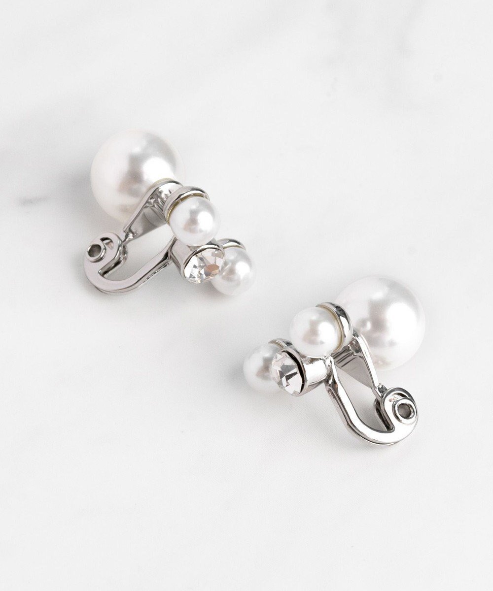 【トッカ/TOCCA】の【大人百花掲載】DOUBLE FACE PEARL EARRINGS イヤリング インテリア・キッズ・メンズ・レディースファッション・服の通販 founy(ファニー) 　ファッション　Fashion　レディースファッション　WOMEN　ジュエリー　Jewelry　リング　Rings　イヤリング　Earrings　NEW・新作・新着・新入荷　New Arrivals　2025年　2025　S/S・春夏　Ss・Spring/Summer　おすすめ　Recommend　アクセサリー　Accessories　イヤリング　Earrings　エレガント 上品　Elegant　シンプル　Simple　セレモニー　Ceremony　パール　Pearl　ビジュー　Bijou　モダン　Modern　リバーシブル　Reversible　夏　Summer　雑誌　Magazine　シルバー系|ID: prp329100004232301 ipo3291000000029331218