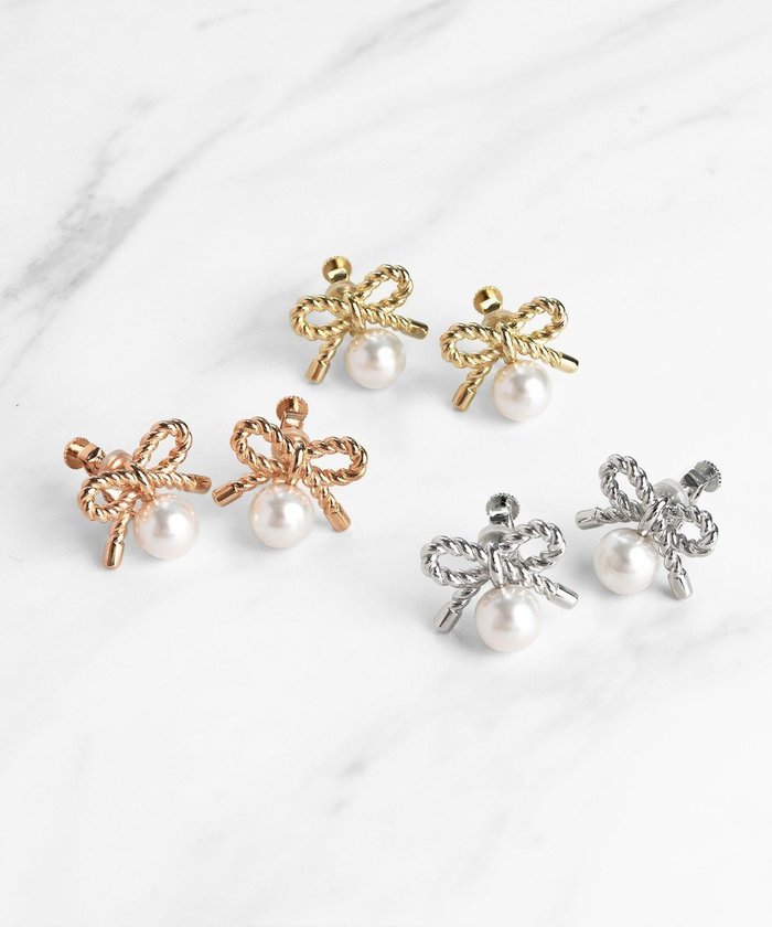 【トッカ/TOCCA】のRIBBON PEARL RIBBON EARRINGS イヤリング インテリア・キッズ・メンズ・レディースファッション・服の通販 founy(ファニー) https://founy.com/ ファッション Fashion レディースファッション WOMEN ジュエリー Jewelry リング Rings イヤリング Earrings 2025年 2025 S/S・春夏 Ss・Spring/Summer アクセサリー Accessories アンティーク Antique イエロー Yellow イヤリング Earrings シルバー Silver テクスチャー Texture パール Pearl ビジュー Bijou フェミニン Feminine モチーフ Motif リボン Ribbon エレガント 上品 Elegant 夏 Summer |ID: prp329100004242292 ipo3291000000029425148