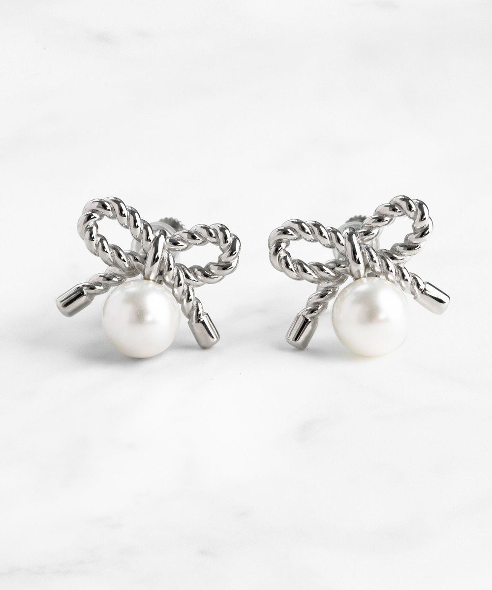 【トッカ/TOCCA】のRIBBON PEARL RIBBON EARRINGS イヤリング インテリア・キッズ・メンズ・レディースファッション・服の通販 founy(ファニー) 　ファッション　Fashion　レディースファッション　WOMEN　ジュエリー　Jewelry　リング　Rings　イヤリング　Earrings　NEW・新作・新着・新入荷　New Arrivals　2025年　2025　S/S・春夏　Ss・Spring/Summer　アクセサリー　Accessories　アンティーク　Antique　イエロー　Yellow　イヤリング　Earrings　シルバー　Silver　テクスチャー　Texture　パール　Pearl　ビジュー　Bijou　フェミニン　Feminine　モチーフ　Motif　リボン　Ribbon　エレガント 上品　Elegant　夏　Summer　シルバー系|ID: prp329100004242292 ipo3291000000029425154