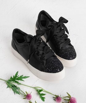 【トッカ/TOCCA】 【消臭】GLITTER TOE SNEAKERS スニーカー人気、トレンドファッション・服の通販 founy(ファニー) ファッション Fashion レディースファッション WOMEN NEW・新作・新着・新入荷 New Arrivals 2025年 2025 S/S・春夏 Ss・Spring/Summer サテン Satin シンプル Simple スニーカー Sneakers フェミニン Feminine ブロッキング Blocking リボン Ribbon リュクス Luxe ロマンティック Romantic エレガント 上品 Elegant 厚底 Platforms 夏 Summer 軽量 Lightweight |ID:prp329100004243302