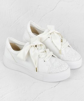 【トッカ/TOCCA】の【軽量・抗菌消臭】GLITTER TOE SNEAKERS スニーカー 人気、トレンドファッション・服の通販 founy(ファニー) ファッション Fashion レディースファッション WOMEN 2025年 2025 2025春夏・S/S Ss,Spring/Summer,2025 サテン Satin シンプル Simple スニーカー Sneakers フェミニン Feminine ブロッキング Blocking リボン Ribbon リュクス Luxe ロマンティック Romantic エレガント 上品 Elegant 厚底 Platforms 夏 Summer 抗菌 Antibacterial S/S・春夏 Ss・Spring/Summer 軽量 Lightweight |ID:prp329100004243302