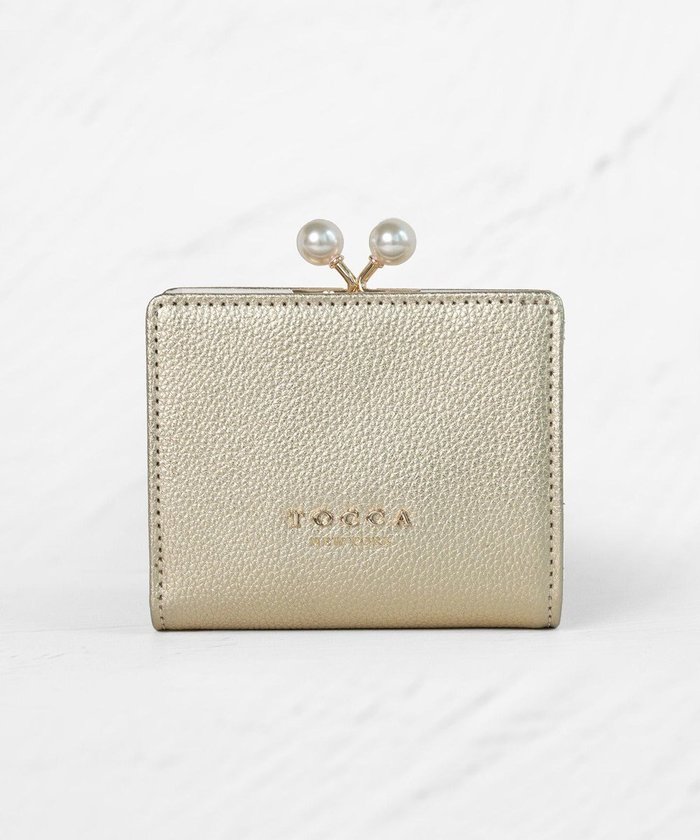 【トッカ/TOCCA】のPOINT OF PEARL BIIFOLOD WALLET 2つ折り財布 インテリア・キッズ・メンズ・レディースファッション・服の通販 founy(ファニー) https://founy.com/ ファッション Fashion レディースファッション WOMEN 財布 Wallets ウォレット Wallet コンパクト Compact 財布 Wallet パール Pearl フェミニン Feminine ポケット Pocket メタル Metal モダン Modern 再入荷 Restock/Back In Stock/Re Arrival S/S・春夏 Ss・Spring/Summer おすすめ Recommend 夏 Summer 2025年 2025 |ID: prp329100004243305 ipo3291000000029434522