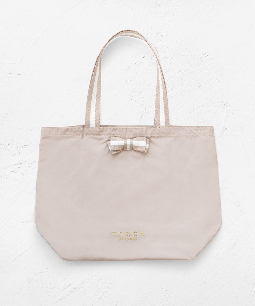 【トッカ/TOCCA】の【WEB限定・A4サイズ対応】BICOLOR RIBBON ECOBAG エコバッグ インテリア・キッズ・メンズ・レディースファッション・服の通販 founy(ファニー) 　ファッション　Fashion　レディースファッション　WOMEN　バッグ　Bag　コンパクト　Compact　シンプル　Simple　財布　Wallet　フォルム　Form　フロント　Front　ポケット　Pocket　モダン　Modern　リボン　Ribbon　リュクス　Luxe　S/S・春夏　Ss・Spring/Summer　NEW・新作・新着・新入荷　New Arrivals　おすすめ　Recommend　夏　Summer　エレガント 上品　Elegant　ビジネス 仕事 通勤　Business　2025年　2025　ベージュ系|ID: prp329100004243307 ipo3291000000029434536