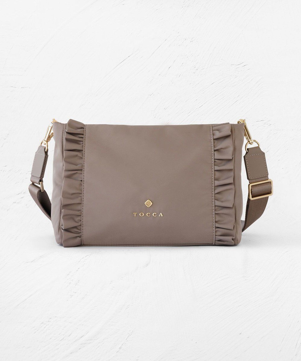 【トッカ/TOCCA】の【撥水】TRIM WAVES POCHETTE ポシェットバッグ インテリア・キッズ・メンズ・レディースファッション・服の通販 founy(ファニー) 　ファッション　Fashion　レディースファッション　WOMEN　バッグ　Bag　ショルダー　Shoulder　ジップ　Zip　財布　Wallet　フリル　Frills　ポケット　Pocket　ポシェット　Pochette　ポーチ　Pouch　マグネット　Magnet　リュクス　Luxe　S/S・春夏　Ss・Spring/Summer　NEW・新作・新着・新入荷　New Arrivals　夏　Summer　旅行　Travel　2025年　2025　グレージュ系|ID: prp329100004243310 ipo3291000000029434550