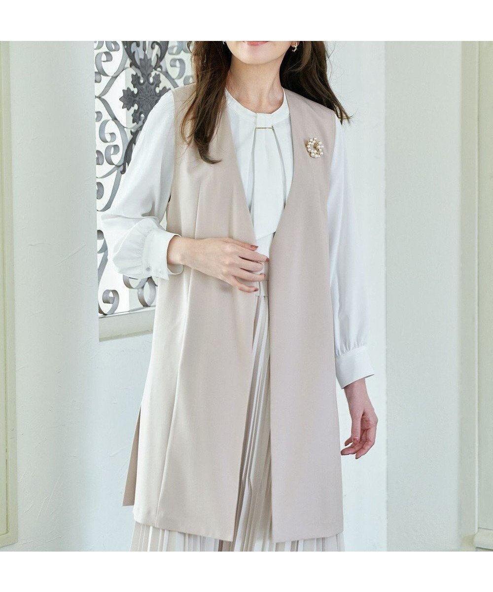 【エニー/ANY】の【洗濯機可/ストレッチ/セットアップ可】イージーケアストレッチジレ インテリア・キッズ・メンズ・レディースファッション・服の通販 founy(ファニー) 　ファッション　Fashion　レディースファッション　Fashion for Women　アウター　Coat / Outerwear Collection　トップス・カットソー　Cut & Sew Tops　ベスト&ジレ / 重ね着スタイル　Vests & Gilets　セットアップ　Matching Sets　レディーストップス・ブラウス　Tops & Blouses / Assorted Women's Tops　春　Spring　ストレッチ　Stretch, Stretchy Fabric　セットアップ　Set-Up, Coordinated Outfit　ベスト　Vest, Waistcoat　S/S・春夏　SS, Spring/Summer, Warm Season　おすすめ　Recommended / Our Picks　夏　Summer　セレモニー　Ceremony　ベージュ|ID: prp329100004250865 ipo3291000000034282349