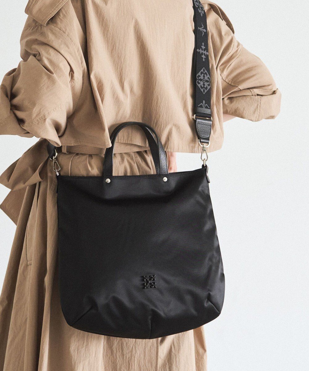 【ラシット/russet】の《WEB限定》クラウズナイロン2wayトートバッグ(CE-1501-WEB) 人気、トレンドファッション・服の通販 founy(ファニー) 　ファッション　Fashion　レディースファッション　Fashion for Women　バッグ　Bags　軽量　Lightweight, Ultra Light　サテン　Satin, Glossy Fabric　ショルダー　Shoulder, Shoulder Strap　シルバー　Silver, Metallic Silver　シンプル　Simple, Minimal　人気　Popular, Best Seller　プレート　Plate, Dish　ベーシック　Basic, Essential　ポケット　Pocket, Pocket Detail　モチーフ　Motif, Design Theme　無地　Plain, Solid Color　ワンポイント　One Point, Statement Accent　再入荷　Restock / Back in Stock　おすすめ　Recommended / Our Picks　日本製　Made In Japan　エレガント 上品　Elegant　ビジネス 仕事 通勤　Business / Work / Commuting　 other-1|ID: prp329100004251052 ipo3291000000034846853