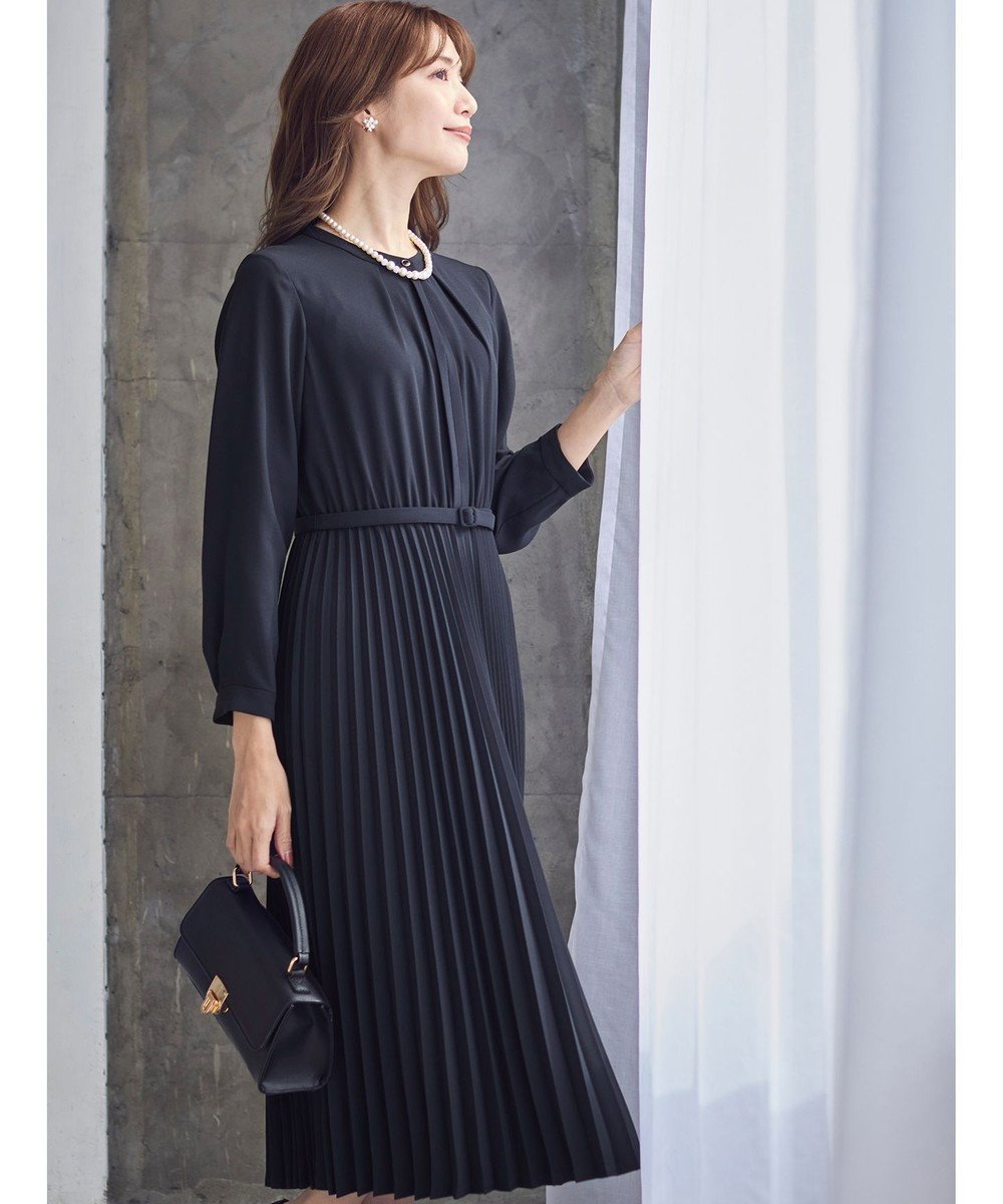 【エニィ スィス/any SiS】の【洗える】ノーブルプリーツ ワンピース インテリア・キッズ・メンズ・レディースファッション・服の通販 founy(ファニー) 　ファッション　Fashion　レディースファッション　Ladies' Fashion Online　ワンピース　Dress　春　Spring　洗える　Washable　ジャケット　Jacket　スタンド　Stand　フロント　Front　プリーツ　Pleats　S/S・春夏　Ss・Spring/Summer　夏　Summer　エレガント 上品　Elegant　セレモニー　Ceremony　NEW・新作・新着・新入荷　New Arrivals　ネイビー|ID: prp329100004255696 ipo3291000000032576017