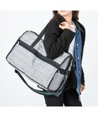 【レスポートサック/LeSportsac】のDELUXE LG WEEKENDER/グレー/グリーンチェック 人気、トレンドファッション・服の通販 founy(ファニー) ファッション Fashion レディースファッション WOMEN シンプル Simple チェック Check ボストンバッグ Boston Bag ポケット Pocket モノトーン Monotone NEW・新作・新着・新入荷 New Arrivals 旅行 Travel thumbnail グレー/グリーンチェック|ID: prp329100004255723 ipo3291000000029556364