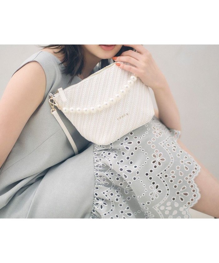 【トッカ/TOCCA】のPETITE REVE POCHETTE ポシェット インテリア・キッズ・メンズ・レディースファッション・服の通販 founy(ファニー) https://founy.com/ ファッション Fashion レディースファッション Fashion for Women ウォレット Wallet クロシェ Crochet, Knitted Lace ショルダー Shoulder, Shoulder Strap シンプル Simple, Minimal 雑誌 Magazine, Fashion Magazine テクスチャー Texture, Textured Fabric パール Pearl, Pearl Accent ポケット Pocket, Pocket Detail ポシェット Pochette, Mini Bag リュクス Luxury, Elegant, High-End, Chic S/S・春夏 SS, Spring/Summer, Warm Season 夏 Summer エレガント 上品 Elegant 2025年 2025 2025春夏・S/S Spring/Summer 2025 SS25 |ID: prp329100004255820 ipo3291000000031576179