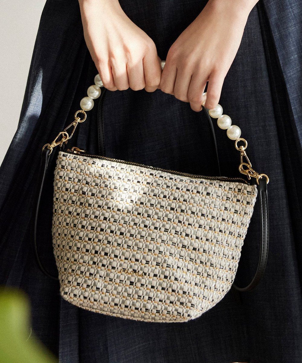 【トッカ/TOCCA】のPETITE REVE POCHETTE ポシェット インテリア・キッズ・メンズ・レディースファッション・服の通販 founy(ファニー) 　ファッション　Fashion　レディースファッション　Fashion for Women　ウォレット　Wallet　クロシェ　Crochet, Knitted Lace　ショルダー　Shoulder, Shoulder Strap　シンプル　Simple, Minimal　雑誌　Magazine, Fashion Magazine　テクスチャー　Texture, Textured Fabric　パール　Pearl, Pearl Accent　ポケット　Pocket, Pocket Detail　ポシェット　Pochette, Mini Bag　リュクス　Luxury, Elegant, High-End, Chic　S/S・春夏　SS, Spring/Summer, Warm Season　夏　Summer　エレガント 上品　Elegant　2025年　2025　2025春夏・S/S　Spring/Summer 2025 SS25　ツイード調|ID: prp329100004255820 ipo3291000000031576183