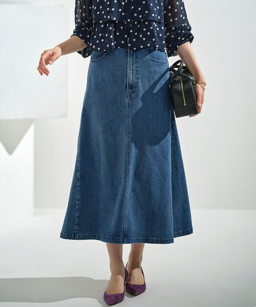 【組曲/KUMIKYOKU】のライトデニム ビット付きフレアスカート 人気、トレンドファッション・服の通販 founy(ファニー) 　ファッション　Fashion　レディースファッション　WOMEN　スカート　Skirt　デニムスカート　Denim Skirts　Aライン/フレアスカート　Flared A-Line Skirts　コンパクト　Compact　ジャケット　Jacket　ストレッチ　Stretch　デニム　Denim　フレア　Flare　A/W・秋冬　Aw・Autumn/Winter・Fw・Fall-Winter　S/S・春夏　Ss・Spring/Summer　夏　Summer　エレガント 上品　Elegant　 other-1|ID: prp329100004265426 ipo3291000000031889824