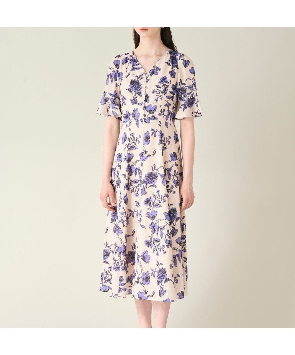 【グレース コンチネンタル/GRACE CONTINENTAL】のフラワープリントフレアワンピース 人気、トレンドファッション・服の通販 founy(ファニー) 　ファッション　Fashion　レディースファッション　WOMEN　ワンピース　Dress　カーディガン　Cardigan　サングラス　Sunglasses　ジャケット　Jacket　ジョーゼット　Georgette　バンダナ　Bandana　フラワー　Flower　フレア　Flare　プリント　Print　ロング　Long　エレガント 上品　Elegant　今季　This Season　夏　Summer　S/S・春夏　Ss・Spring/Summer　秋　Autumn/Fall　A/W・秋冬　Aw・Autumn/Winter・Fw・Fall-Winter　 other-1|ID: prp329100004265533 ipo3291000000031743256
