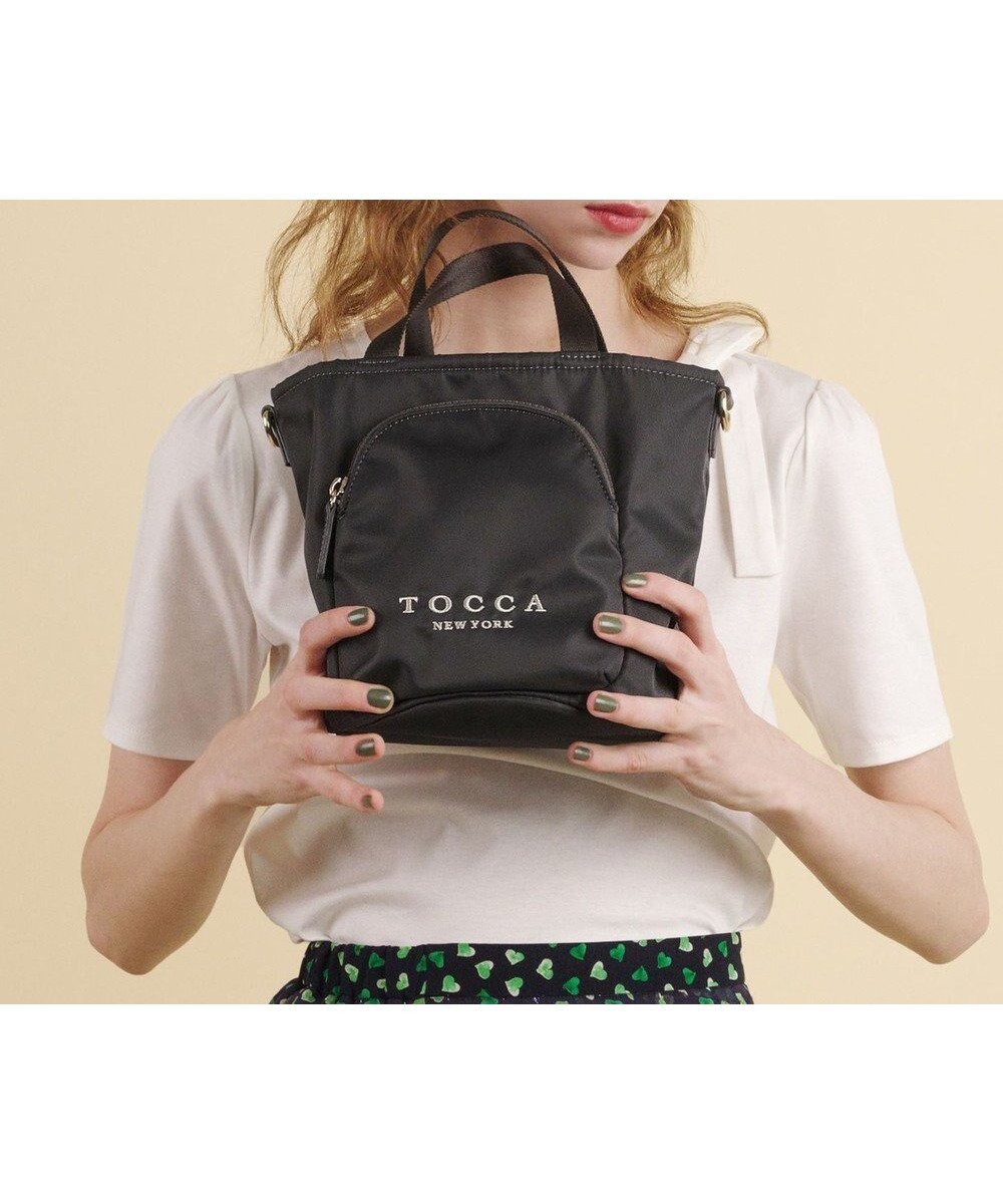 【トッカ/TOCCA】の【WEB&一部店舗限定】【撥水・環境に優しい素材】COLLINA BUCKETBAG バケットバッグ インテリア・キッズ・メンズ・レディースファッション・服の通販 founy(ファニー) 　ファッション　Fashion　レディースファッション　Fashion for Women　バッグ　Bags　クラウン　Crown, Royal Motif　コンパクト　Compact, Small Size　巾着　Drawstring Bag, Kinchaku　軽量　Lightweight, Ultra Light　シューズ　Shoes, Footwear　ジップ　Zip, Zipper　スポーツ　Sports, Activewear　スマホ　Smartphone, Mobile Device　スマート　Smart, Elegant　財布　Wallet, Purse　トレンド　Trend, Trending Now　手帳　Planner, Notebook　ハンカチ　Handkerchief, Hanky　バケツ　Bucket, Bucket Style　フォルム　Silhouette, Form　フロント　Front, Front Design　ポケット　Pocket, Pocket Detail　リュクス　Luxury, Elegant, High-End, Chic　旅行　Travel　グレー系|ID: prp329100004265667 ipo3291000000031605634