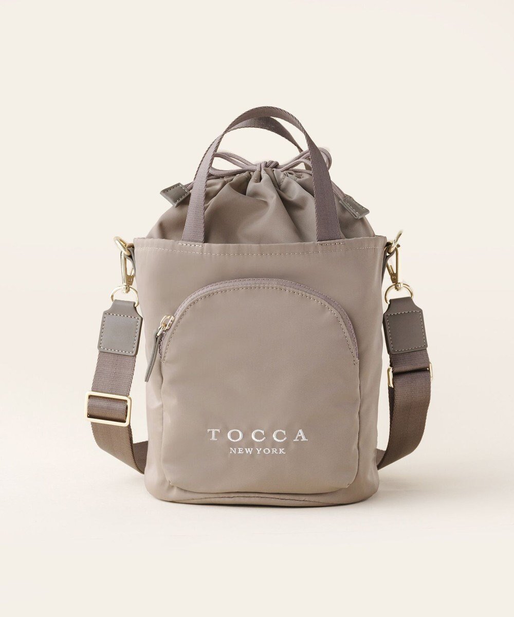【トッカ/TOCCA】の【WEB&一部店舗限定】【撥水・環境に優しい素材】COLLINA BUCKETBAG バケットバッグ インテリア・キッズ・メンズ・レディースファッション・服の通販 founy(ファニー) 　ファッション　Fashion　レディースファッション　Fashion for Women　バッグ　Bags　クラウン　Crown, Royal Motif　コンパクト　Compact, Small Size　巾着　Drawstring Bag, Kinchaku　軽量　Lightweight, Ultra Light　シューズ　Shoes, Footwear　ジップ　Zip, Zipper　スポーツ　Sports, Activewear　スマホ　Smartphone, Mobile Device　スマート　Smart, Elegant　財布　Wallet, Purse　トレンド　Trend, Trending Now　手帳　Planner, Notebook　ハンカチ　Handkerchief, Hanky　バケツ　Bucket, Bucket Style　フォルム　Silhouette, Form　フロント　Front, Front Design　ポケット　Pocket, Pocket Detail　リュクス　Luxury, Elegant, High-End, Chic　旅行　Travel　ベージュ系|ID: prp329100004265667 ipo3291000000031605635