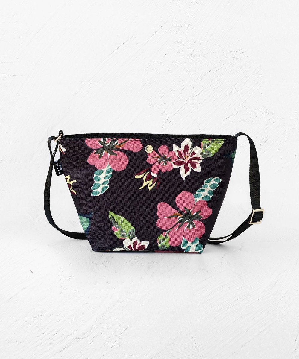 【トッカ/TOCCA】のLOVE MY COLOR CROSSBODY BAG バッグ インテリア・キッズ・メンズ・レディースファッション・服の通販 founy(ファニー) 　ファッション　Fashion　レディースファッション　Fashion for Women　バッグ　Bags　おすすめ　Recommended / Our Picks　アウトドア　Outdoor Clothing　オリエンタル　Oriental Pattern　コレクション　Collection, Seasonal Line　ポケット　Pocket, Pocket Detail　モダン　Modern, Contemporary　ロマンティック　Romantic, Feminine Style　旅行　Travel　財布　Wallet, Purse　ブラック(花柄)系5|ID: prp329100004266341 ipo3291000000032391152