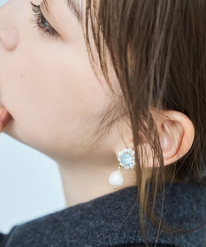 【トッカ/TOCCA】のBIJOUX PEARL EARRINGS イヤリング インテリア・キッズ・メンズ・レディースファッション・服の通販 founy(ファニー) https://founy.com/ ファッション Fashion レディースファッション Fashion for Women ジュエリー Jewelry ファッションリング Fashion Rings イヤリング・フープ・ドロップタイプ Hoop, Drop & Clip Earrings アクセサリー Fashion Accessories アンティーク Antique-Inspired イヤリング Earrings ストーン Stone, Gem-Like センター Center, Center Line パール Pearl, Pearl Accent ビジュー Bijou, Jewel-like Accent ポーチ Pouch, Small Case モチーフ Motif, Design Theme リュクス Luxury, Elegant, High-End, Chic |ID: prp329100004266372 ipo3291000000036165535