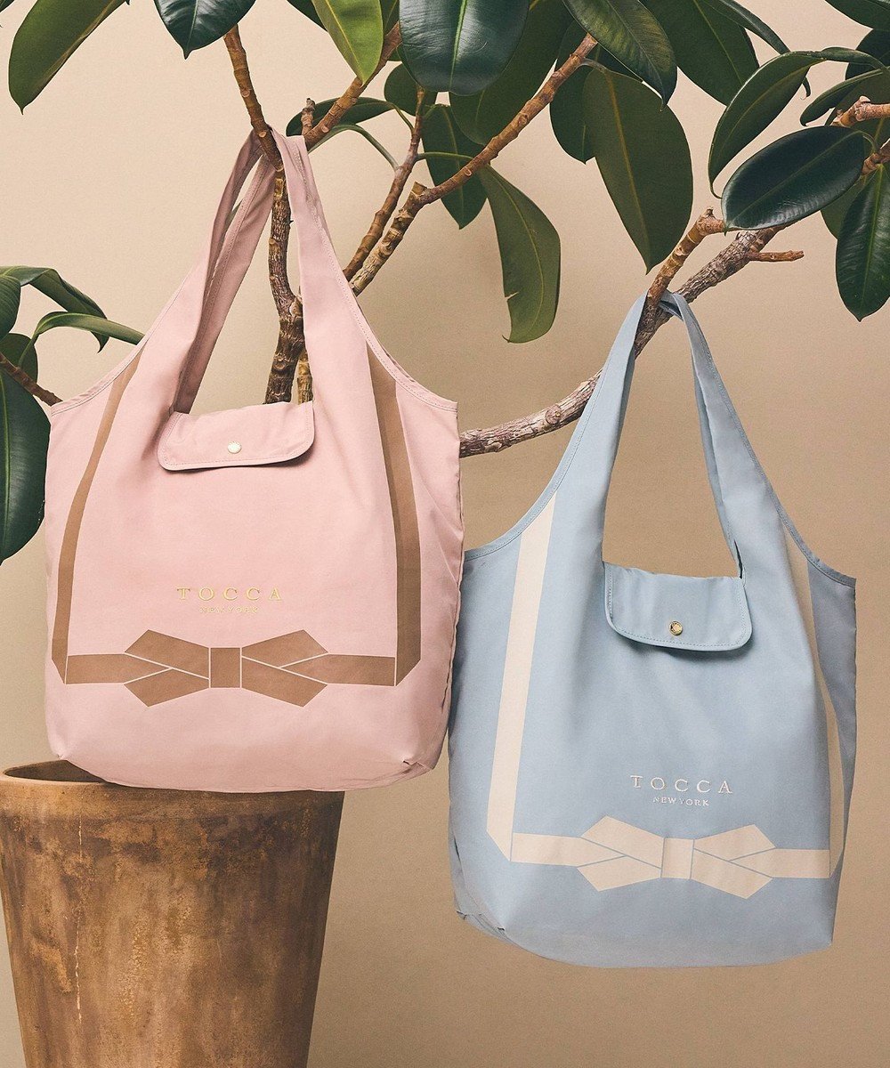 【トッカ/TOCCA】の【撥水】TOCCA RIBBON ECOBAG エコバッグ 人気、トレンドファッション・服の通販 founy(ファニー) 　ファッション　Fashion　レディースファッション　Fashion for Women　バッグ　Bags　2024年　2024　2024-2025秋冬・A/W　Autumn/Winter 2024–25 AW24–25　冬　Winter / This Winter　おすすめ　Recommended / Our Picks　ギフト プレゼント　Gift / Present　コンパクト　Compact, Small Size　フラップ　Flap, Flap Pocket　プリント　Print, Printed Pattern　ポケット　Pocket, Pocket Detail　モチーフ　Motif, Design Theme　リボン　Ribbon, Bow　旅行　Travel　A/W・秋冬　Autumn/Winter　財布　Wallet, Purse　ビジネス 仕事 通勤　Business / Work / Commuting　 other-1|ID: prp329100004266472 ipo3291000000034270708