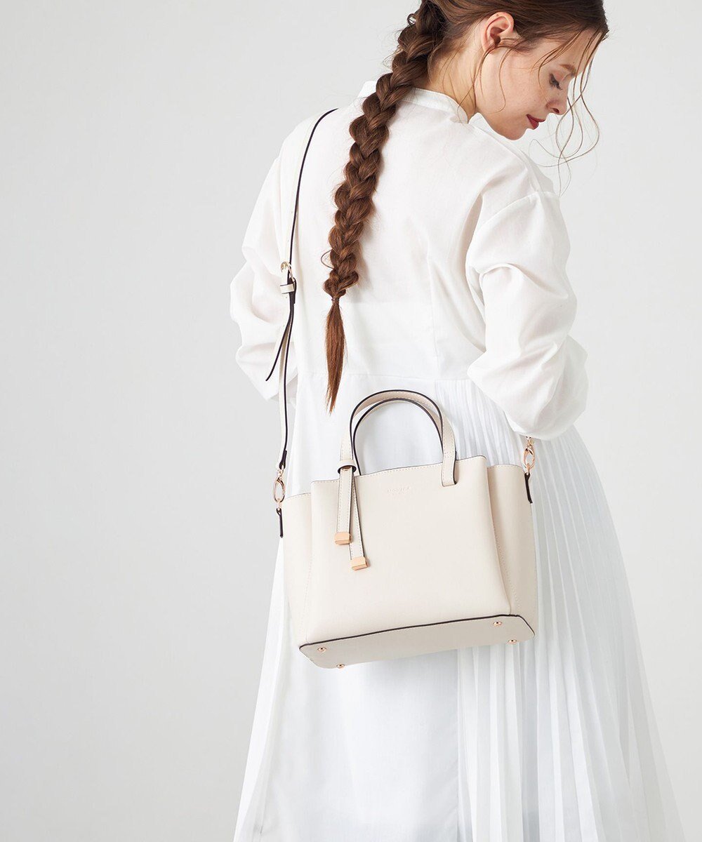 【ラ バガジェリー/LA BAGAGERIE】の【MONICA】ボウタイリボンハンドバッグ インテリア・キッズ・メンズ・レディースファッション・服の通販 founy(ファニー) ファッション Fashion レディースファッション Fashion for Women バッグ Bags イエロー Yellow スマート Smart, Elegant ポケット Pocket, Pocket Detail マグネット Magnet, Magnetic Closure モチーフ Motif, Design Theme 別注 Limited Edition, Custom Order アイボリー|ID: prp329100004266597 ipo3291000000034250261