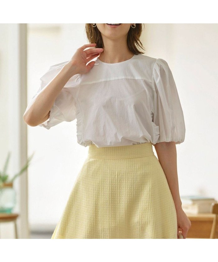 【組曲/KUMIKYOKU】のコットンローン ボリュームスリーブブラウス インテリア・キッズ・メンズ・レディースファッション・服の通販 founy(ファニー) https://founy.com/ ファッション Fashion レディースファッション Fashion for Women トップス・カットソー Cut & Sew Tops シャツ・ブラウス・オフィスカジュアル Elegant Blouses & Button-Ups ボリューム袖・フリルスリーブブラウス Voluminous & Ruffle Sleeves / Puffy Sleeve Tops スリーブ Sleeve, Long Sleeve / Short Sleeve デニム Denim, Jeans Material フリル Frill, Ruffle 夏 Summer 春 Spring S/S・春夏 SS, Spring/Summer, Warm Season |ID: prp329100004267261 ipo3291000000034628853