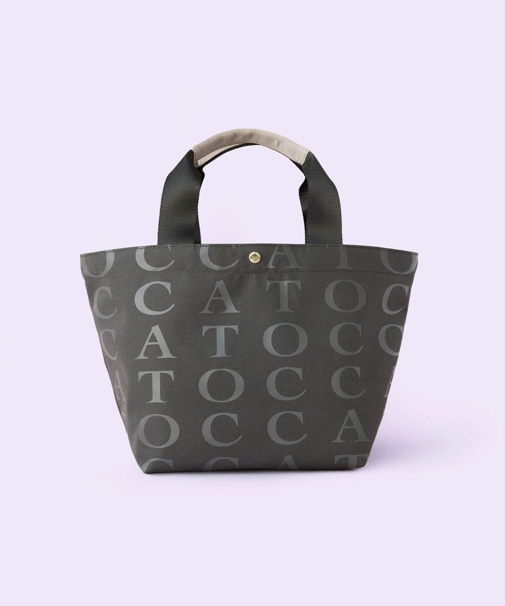 【トッカ/TOCCA】の【WEB&一部店舗限定】FOLLOWING TOCCA TOTE トートバッグ インテリア・キッズ・メンズ・レディースファッション・服の通販 founy(ファニー) 　ファッション　Fashion　レディースファッション　Ladies' Fashion Online　バッグ　Bag　コーティング　Coating　シューズ　Shoes　シンプル　Simple　スポーツ　Sports　財布　Wallet　ビーチ　Beach　フェミニン　Feminine　フロント　Front　プリント　Print　ポケット　Pocket　メタル　Metal　リュクス　Luxe　ループ　Loop　おすすめ　Recommend　旅行　Travel　ライトグレー系|ID: prp329100004267267 ipo3291000000032686809