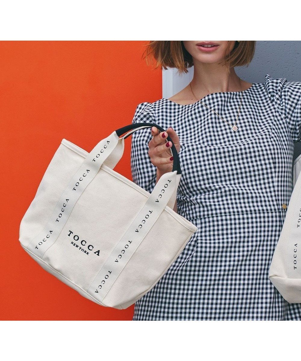 【トッカ/TOCCA】の【WEB&一部店舗限定】DANCING TOCCA CANVASTOTE S キャンバストートバッグ S インテリア・キッズ・メンズ・レディースファッション・服の通販 founy(ファニー) 　ファッション　Fashion　レディースファッション　Fashion for Women　バッグ　Bags　クラウン　Crown, Royal Motif　シューズ　Shoes, Footwear　シンプル　Simple, Minimal　スポーツ　Sports, Activewear　財布　Wallet, Purse　プリント　Print, Printed Pattern　ポケット　Pocket, Pocket Detail　リュクス　Luxury, Elegant, High-End, Chic　おすすめ　Recommended / Our Picks　旅行　Travel　ビジネス 仕事 通勤　Business / Work / Commuting　アイボリー系|ID: prp329100004271562 ipo3291000000029680420