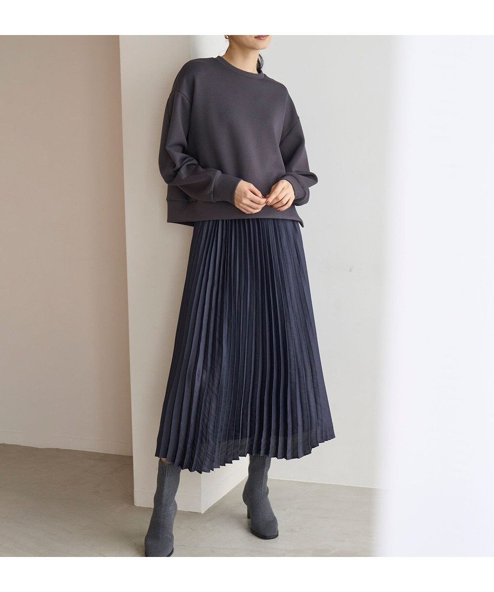 【アンフィーロ 自由区/UNFILO】のプリーツスカート インテリア・キッズ・メンズ・レディースファッション・服の通販 founy(ファニー) 　ファッション　Fashion　レディースファッション　WOMEN　スカート　Skirt　プリーツスカート　Pleated Skirts　おすすめ　Recommend　ウォッシャブル　Washable　サテン　Satin　プリーツ　Pleats　モノトーン　Monotone　エレガント 上品　Elegant　洗える　Washable　A/W・秋冬　Aw・Autumn/Winter・Fw・Fall-Winter　雑誌　Magazine　ネイビー|ID: prp329100004272559 ipo3291000000031792530