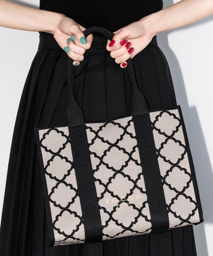 【トッカ/TOCCA】の【大人百花掲載】【A4サイズ対応】CHECKER CLOVER KNITBAG ニットバッグ インテリア・キッズ・メンズ・レディースファッション・服の通販 founy(ファニー) https://founy.com/ ファッション Fashion レディースファッション Fashion for Women トップス・カットソー Cut & Sew Tops ニット Knit Tops & Sweaters エレガント 上品 Elegant パターン Pattern, Design Print ポケット Pocket, Pocket Detail モダン Modern, Contemporary 財布 Wallet, Purse 雑誌 Magazine, Fashion Magazine |ID: prp329100004274177 ipo3291000000033591119