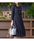 【ティアクラッセ/Tiaclasse】のパールボタンプリーツワンピース ネイビー|ID: prp329100004274236 ipo3291000000033618410