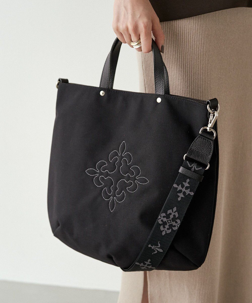 【ラシット/russet】の《15か月連続!ブランド月間ランキング1位》コーデュラナイロン2WAYトートバッグ(CE-1404-WEB) インテリア・キッズ・メンズ・レディースファッション・服の通販 founy(ファニー) 　ファッション　Fashion　レディースファッション　Fashion for Women　バッグ　Bags　エレガント 上品　Elegant　ショルダー　Shoulder, Shoulder Strap　シルバー　Silver, Metallic Silver　シンプル　Simple, Minimal　定番　Standard, Basic Item　人気　Popular, Best Seller　バランス　Balance, Style Balance　ポケット　Pocket, Pocket Detail　モチーフ　Motif, Design Theme　再入荷　Restock / Back in Stock　おすすめ　Recommended / Our Picks　日本製　Made In Japan　ビジネス 仕事 通勤　Business / Work / Commuting　Black|ID: prp329100004274772 ipo3291000000034848079