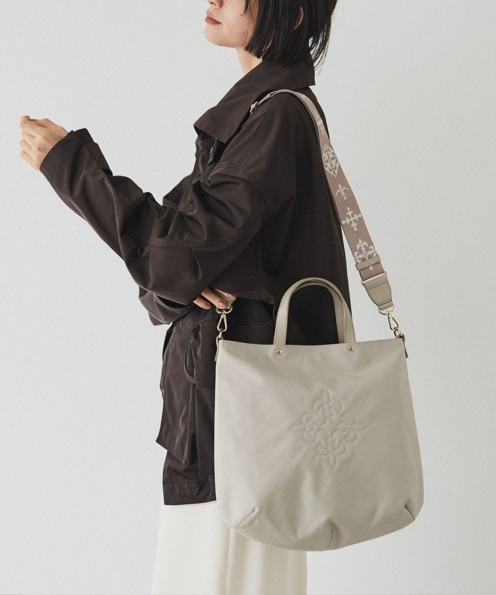 【ラシット/russet】の《15か月連続!ブランド月間ランキング1位》コーデュラナイロン2WAYトートバッグ(CE-1404-WEB) インテリア・キッズ・メンズ・レディースファッション・服の通販 founy(ファニー) 　ファッション　Fashion　レディースファッション　Fashion for Women　バッグ　Bags　エレガント 上品　Elegant　ショルダー　Shoulder, Shoulder Strap　シルバー　Silver, Metallic Silver　シンプル　Simple, Minimal　定番　Standard, Basic Item　人気　Popular, Best Seller　バランス　Balance, Style Balance　ポケット　Pocket, Pocket Detail　モチーフ　Motif, Design Theme　再入荷　Restock / Back in Stock　おすすめ　Recommended / Our Picks　日本製　Made In Japan　ビジネス 仕事 通勤　Business / Work / Commuting　L.Greige|ID: prp329100004274772 ipo3291000000034854889