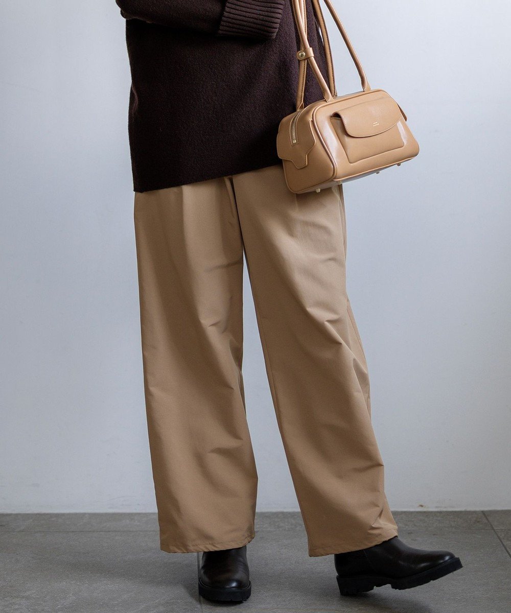 【23区/NIJYUSANKU】の【撥水加工/洗える】ハイマルチタフタ 2WAY パラシュート パンツ インテリア・キッズ・メンズ・レディースファッション・服の通販 founy(ファニー) 　ファッション　Fashion　レディースファッション　Fashion for Women　パンツ　Pants & Trousers　ヴィンテージ　Vintage Style　洗える　Machine Washable　カットソー　Cut and Sewn Top　ギャザー　Gathered, Ruffled　ストレート　Straight, Straight Cut　スピンドル　Spindle, Drawcord　タフタ　Taffeta, Structured Fabric　トレンド　Trend, Trending Now　定番　Standard, Basic Item　フレア　Flare, Flared　A/W・秋冬　Autumn/Winter　冬　Winter / This Winter　S/S・春夏　SS, Spring/Summer, Warm Season　おすすめ　Recommended / Our Picks　夏　Summer　2024年　2024　2024-2025秋冬・A/W　Autumn/Winter 2024–25 AW24–25　ベージュ系|ID: prp329100004275308 ipo3291000000035627264