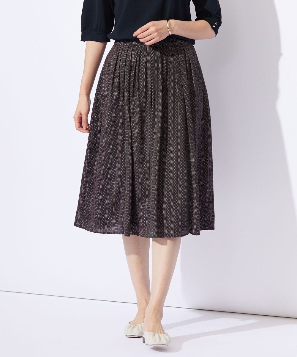【ジェイ プレス/J.PRESS】の【洗える】ドットデシンプリント タック スカート インテリア・キッズ・メンズ・レディースファッション・服の通販 founy(ファニー) 　ファッション　Fashion　レディースファッション　Fashion for Women　スカート　Skirts　洗える　Machine Washable　クラシカル　Classical, Vintage-Inspired　ストライプ　Stripe, Striped Pattern　ドット　Polka Dot, Dot Pattern　ランダム　Random, Irregular　A/W・秋冬　Autumn/Winter　おすすめ　Recommended / Our Picks　エレガント 上品　Elegant　ビジネス 仕事 通勤　Business / Work / Commuting　ダークブラウン系|ID: prp329100004275864 ipo3291000000032719703