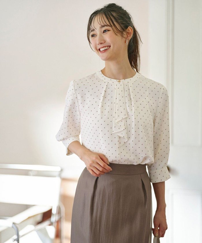 【エニィ スィス/any SiS】の【洗える】ラッフルボウ ブラウス インテリア・キッズ・メンズ・レディースファッション・服の通販 founy(ファニー) https://founy.com/ ファッション Fashion レディースファッション Fashion for Women トップス・カットソー Cut & Sew Tops シャツ・ブラウス・オフィスカジュアル Elegant Blouses & Button-Ups おすすめ Recommended / Our Picks インナー Innerwear ジャケット Jacket, Outerwear ジョーゼット Georgette, Semi-Sheer Fabric フロント Front, Front Design エレガント 上品 Elegant 定番 Standard, Basic Item 洗える Machine Washable A/W・秋冬 Autumn/Winter ビジネス 仕事 通勤 Business / Work / Commuting |ID: prp329100004275901 ipo3291000000034355388