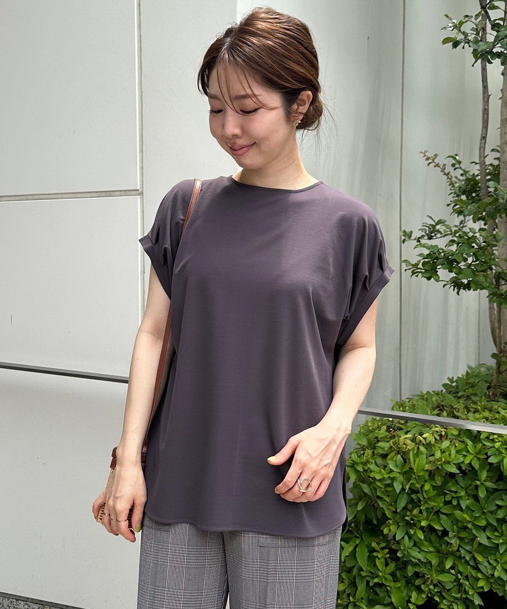 【アンフィーロ 自由区/UNFILO】の【接触冷感/シワになりにくい】BEAUTY FORM タックスリーブTシャツ インテリア・キッズ・メンズ・レディースファッション・服の通販 founy(ファニー) 　ファッション　Fashion　レディースファッション　WOMEN　トップス・カットソー　Tops/Tshirt　シャツ/ブラウス　Shirts/Blouses　ロング / Tシャツ　T-Shirts　カットソー　Cut and Sewn　春　Spring　カットソー　Cut And Sew　軽量　Lightweight　ストレッチ　Stretch　スリーブ　Sleeve　フォルム　Form　ボトム　Bottom　楽ちん　Easy　S/S・春夏　Ss・Spring/Summer　おすすめ　Recommend　夏　Summer　チャコール|ID: prp329100004276277 ipo3291000000029716642