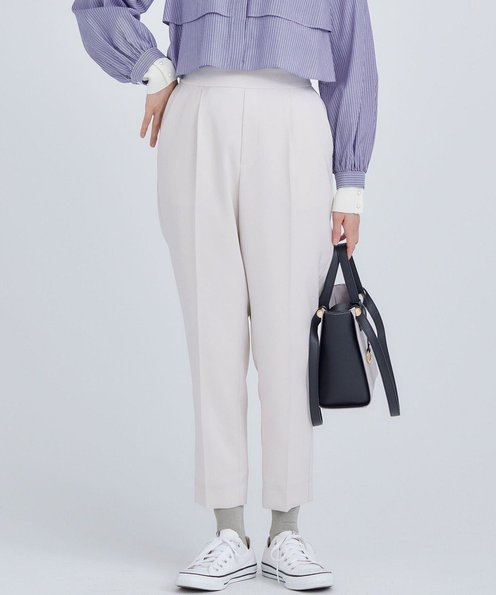 【組曲/KUMIKYOKU】の【美シルエット・ストレッチ・シワになりにくい】オシャクロス テーパードパンツ インテリア・キッズ・メンズ・レディースファッション・服の通販 founy(ファニー) 　ファッション　Fashion　レディースファッション　Fashion for Women　パンツ　Pants & Trousers　オックス　Oxford Fabric　春　Spring　キュロット　Culottes, Wide Shorts　ストレッチ　Stretch, Stretchy Fabric　スマート　Smart, Elegant　フィット　Fit, Slim Fit　ランダム　Random, Irregular　リラックス　Relax, Relaxed Fit　S/S・春夏　SS, Spring/Summer, Warm Season　夏　Summer　セレモニー　Ceremony　ビジネス 仕事 通勤　Business / Work / Commuting　アイボリー系|ID: prp329100004276709 ipo3291000000035634026