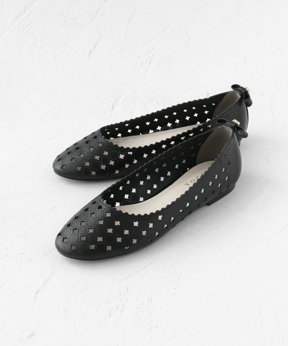 【トッカ/TOCCA】の【大人百花掲載】LUCKY CLOVER FLATSHOES フラットシューズ インテリア・キッズ・メンズ・レディースファッション・服の通販 founy(ファニー) 　ファッション　Fashion　レディースファッション　Fashion for Women　2024年　2024　2024春夏・S/S　Spring/Summer 2024 SS24　エレガント 上品　Elegant　クッション　Cushion, Throw Pillow　サマー　Summer, Summer Style　シューズ　Shoes, Footwear　デニム　Denim, Jeans Material　フェミニン　Feminine, Girly　フラット　Flat, Flat Shoes　モダン　Modern, Contemporary　モチーフ　Motif, Design Theme　レース　Lace, Lace Fabric　ワーク　Workwear, Utility Style　再入荷　Restock / Back in Stock　夏　Summer　S/S・春夏　SS, Spring/Summer, Warm Season　雑誌　Magazine, Fashion Magazine　ブラック系|ID: prp329100004282594 ipo3291000000033263557