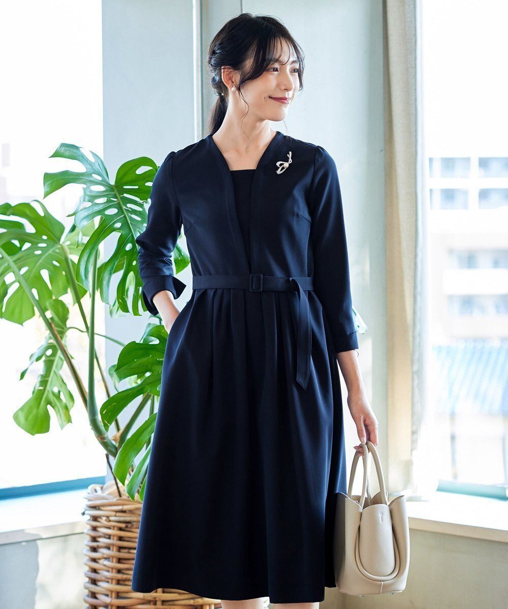 【ティアクラッセ/Tiaclasse】の【ダブルクロス・洗える】 ナローVネックワンピース インテリア・キッズ・メンズ・レディースファッション・服の通販 founy(ファニー) 　ファッション　Fashion　レディースファッション　WOMEN　ワンピース　Dress　アクセサリー　Accessories　ウォッシャブル　Washable　春　Spring　洗える　Washable　秋　Autumn/Fall　カーディガン　Cardigan　シンプル　Simple　ストレッチ　Stretch　ダブル　Double　チュニック　Tunic　人気　Popularity　長袖　Long Sleeve　フィット　Fit　フォーマル　Formal　フレア　Flare　ポケット　Pocket　無地　Plain Color　冬　Winter　S/S・春夏　Ss・Spring/Summer　再入荷　Restock/Back In Stock/Re Arrival　おすすめ　Recommend　夏　Summer　エレガント 上品　Elegant　入学式　Entrance Ceremony　卒業式　Graduation Ceremony　NEW・新作・新着・新入荷　New Arrivals　ビジネス 仕事 通勤　Business　ネイビー|ID: prp329100004282736 ipo3291000000031995635
