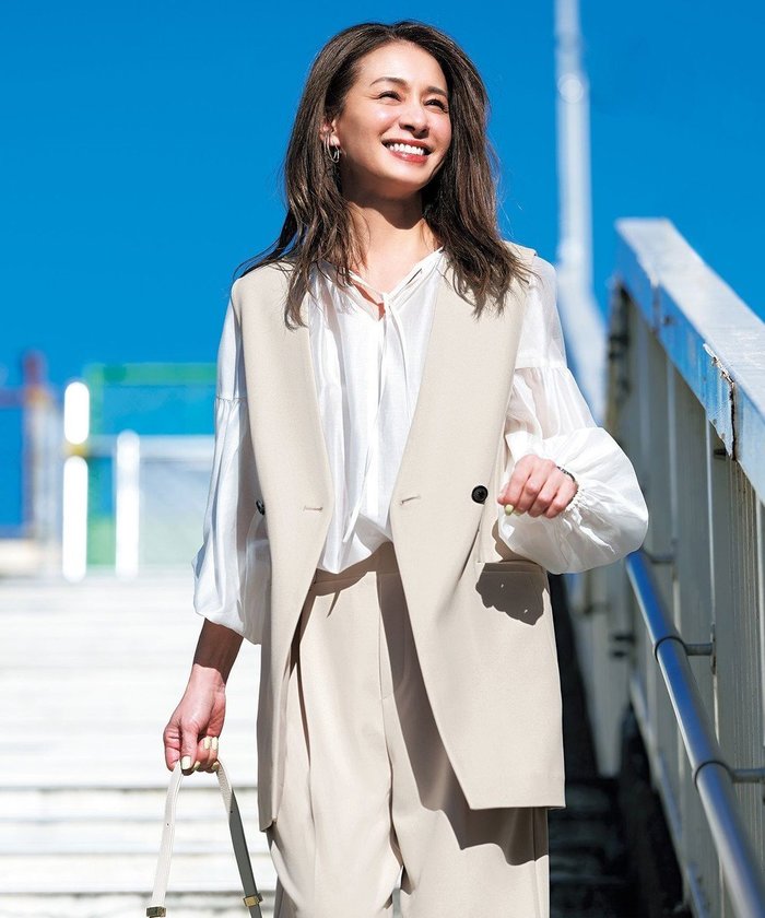 【アンフィーロ 自由区/UNFILO】の【ストレッチ/シワになりにくい/洗える】BEAUTY MOVE ミドルジレ インテリア・キッズ・メンズ・レディースファッション・服の通販 founy(ファニー) https://founy.com/ ファッション Fashion レディースファッション Fashion for Women アウター Coat / Outerwear Collection レディースジャケット・軽アウター Jackets 洗える Machine Washable ジャケット Jacket, Outerwear ジョーゼット Georgette, Semi-Sheer Fabric ストレッチ Stretch, Stretchy Fabric セットアップ Set-Up, Coordinated Outfit 雑誌 Magazine, Fashion Magazine 人気 Popular, Best Seller フォーマル Formal, Dressy ミドル Middle Length, Mid Height ロング Long, Long-Length A/W・秋冬 Autumn/Winter S/S・春夏 SS, Spring/Summer, Warm Season 夏 Summer ビジネス 仕事 通勤 Business / Work / Commuting |ID: prp329100004283031 ipo3291000000031613064
