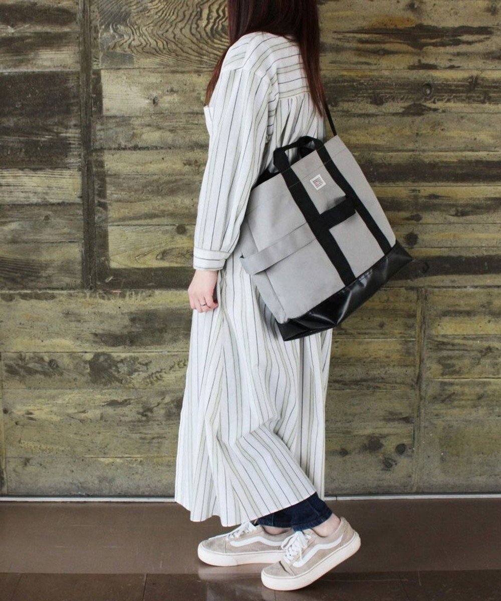 【ルートート/ROOTOTE】の1368【撥水加工】SN.グランデ.2way.シェア-A 人気、トレンドファッション・服の通販 founy(ファニー) 　ファッション　Fashion　レディースファッション　WOMEN　カメラ　Camera　傘　Umbrella　ショルダー　Shoulder　シンプル　Simple　スマホ　Smartphone　ボックス　Box　ポケット　Pocket　ループ　Loop　ロング　Long　ビジネス 仕事 通勤　Business　 other-1|ID: prp329100004283206 ipo3291000000029738344