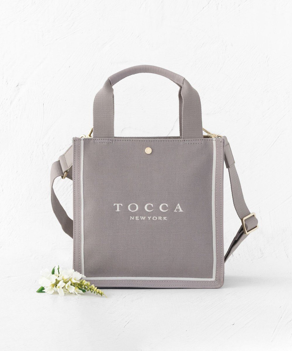 【トッカ/TOCCA】の【WEB限定】TABLEAU BAG キャンバスバッグ インテリア・キッズ・メンズ・レディースファッション・服の通販 founy(ファニー) 　ファッション　Fashion　レディースファッション　Ladies' Fashion Online　バッグ　Bag　キャンバス　Canvas　コンパクト　Compact　シンプル　Simple　スクエア　Square　財布　Wallet　トリミング　Trimming　フォルム　Form　フロント　Front　ポケット　Pocket　メタル　Metal　モダン　Modern　リュクス　Luxe　S/S・春夏　Ss・Spring/Summer　夏　Summer　2024年　2024　2024春夏・S/S　Ss,Spring/Summer,2024　ライトグレー系|ID: prp329100004285773 ipo3291000000032663376