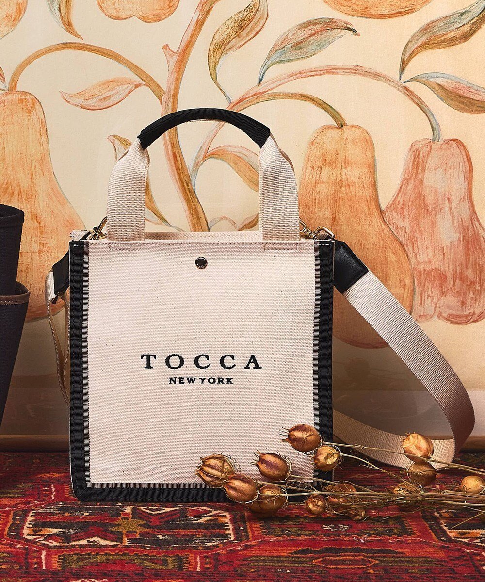 【トッカ/TOCCA】の【WEB限定】TABLEAU BAG キャンバスバッグ インテリア・キッズ・メンズ・レディースファッション・服の通販 founy(ファニー) 　ファッション　Fashion　レディースファッション　Ladies' Fashion Online　バッグ　Bag　キャンバス　Canvas　コンパクト　Compact　シンプル　Simple　スクエア　Square　財布　Wallet　トリミング　Trimming　フォルム　Form　フロント　Front　ポケット　Pocket　メタル　Metal　モダン　Modern　リュクス　Luxe　S/S・春夏　Ss・Spring/Summer　夏　Summer　2024年　2024　2024春夏・S/S　Ss,Spring/Summer,2024　アイボリー系|ID: prp329100004285773 ipo3291000000032663377