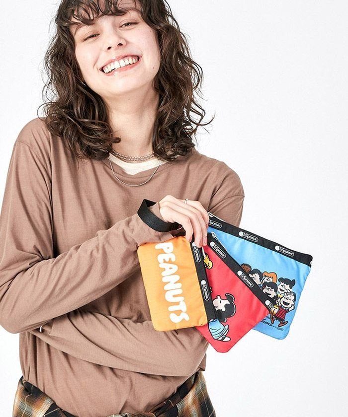 【レスポートサック/LeSportsac】のWRISTLET POUCH SET/ピーナッツギャング3ポーチセット インテリア・キッズ・メンズ・レディースファッション・服の通販 founy(ファニー) https://founy.com/ ファッション Fashion レディースファッション WOMEN 財布 Wallets ポーチ Pouches オレンジ Orange カラフル Colorful キャラクター Character コレクション Collection コンパクト Compact 軽量 Lightweight 財布 Wallet 人気 Popularity プリント Print ポケット Pocket ポーチ Pouch ラップ Wrap 旅行 Travel ビジネス 仕事 通勤 Business |ID: prp329100004290187 ipo3291000000029771996