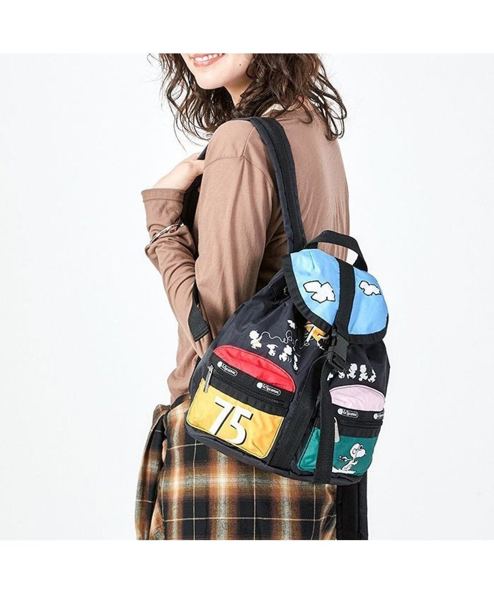 【レスポートサック/LeSportsac】のSMALL VOYAGER/ピーナッツ75thパッチワーク 人気、トレンドファッション・服の通販 founy(ファニー) 　ファッション　Fashion　レディースファッション　WOMEN　バッグ　Bag　カラフル　Colorful　コレクション　Collection　コンパクト　Compact　巾着　Purse　軽量　Lightweight　財布　Wallet　トラベル　Travel　パッチワーク　Patchwork　フラップ　Flap　プリント　Print　ポケット　Pocket　リップ　Lip　リュック　Ruck Sack　NEW・新作・新着・新入荷　New Arrivals　旅行　Travel　 other-1|ID: prp329100004290191 ipo3291000000029772004