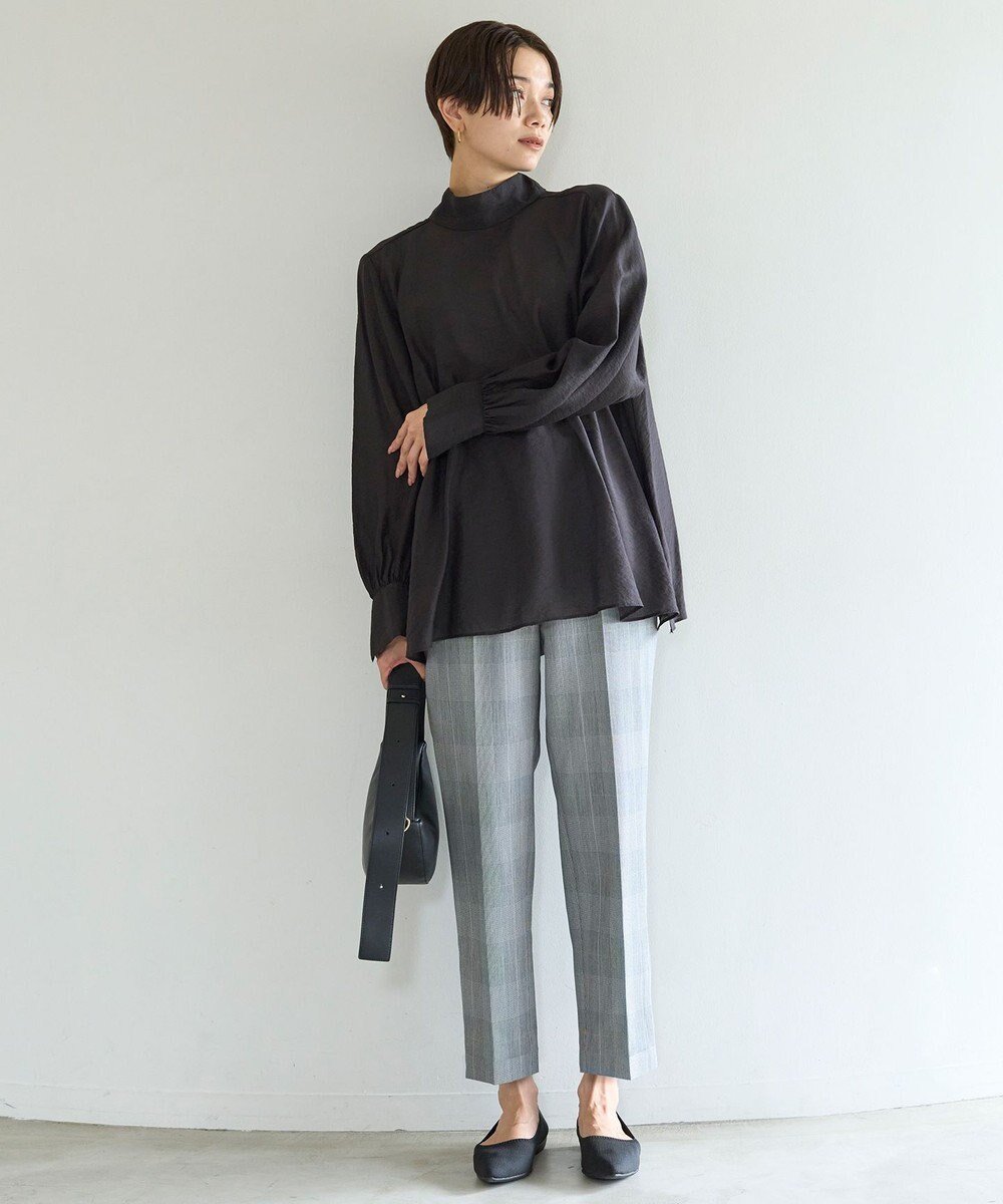 【アンフィーロ 自由区/UNFILO】のイージーケア テーパードパンツ インテリア・キッズ・メンズ・レディースファッション・服の通販 founy(ファニー) 　ファッション　Fashion　レディースファッション　Fashion for Women　パンツ　Pants & Trousers　シューズ　Shoes, Footwear　スタイリッシュ　Stylish, Fashionable　ストレッチ　Stretch, Stretchy Fabric　センター　Center, Center Line　定番　Standard, Basic Item　バランス　Balance, Style Balance　フラット　Flat, Flat Shoes　ワイド　Wide, Wide Fit　A/W・秋冬　Autumn/Winter　チェック柄|ID: prp329100004290637 ipo3291000000035704357