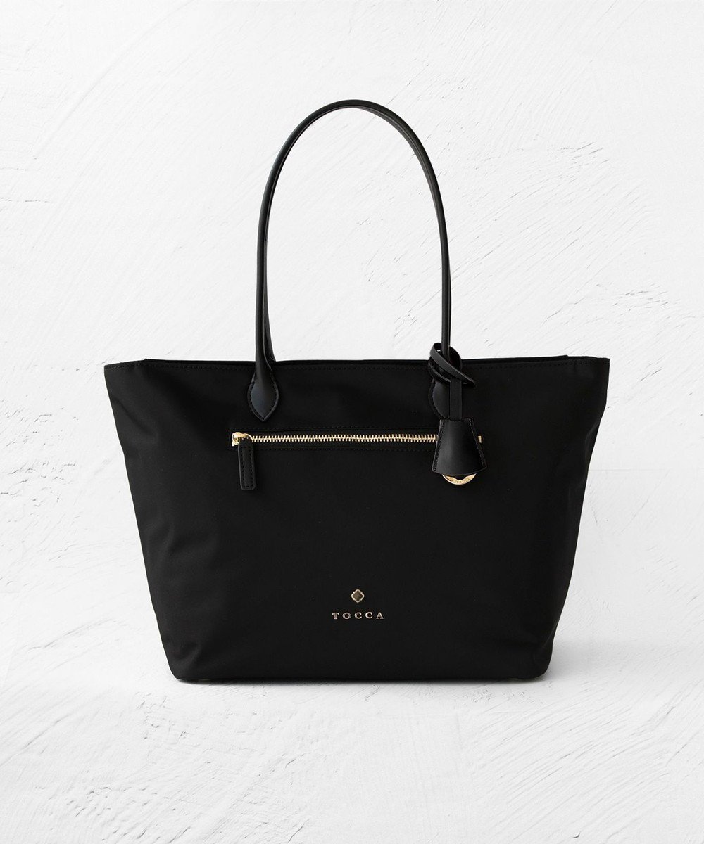 【トッカ/TOCCA】の【撥水】【一部WEB限定カラー】LAUREL NYLONBAG ナイロンバッグ インテリア・キッズ・メンズ・レディースファッション・服の通販 founy(ファニー) 　ファッション　Fashion　レディースファッション　Fashion for Women　バッグ　Bags　シンプル　Simple, Minimal　財布　Wallet, Purse　チャーム　Charm, Pendant　フォルム　Silhouette, Form　ポケット　Pocket, Pocket Detail　メタル　Metal, Metal Parts　リュクス　Luxury, Elegant, High-End, Chic　おすすめ　Recommended / Our Picks　ビジネス 仕事 通勤　Business / Work / Commuting　ブラック系|ID: prp329100004291508 ipo3291000000029777967